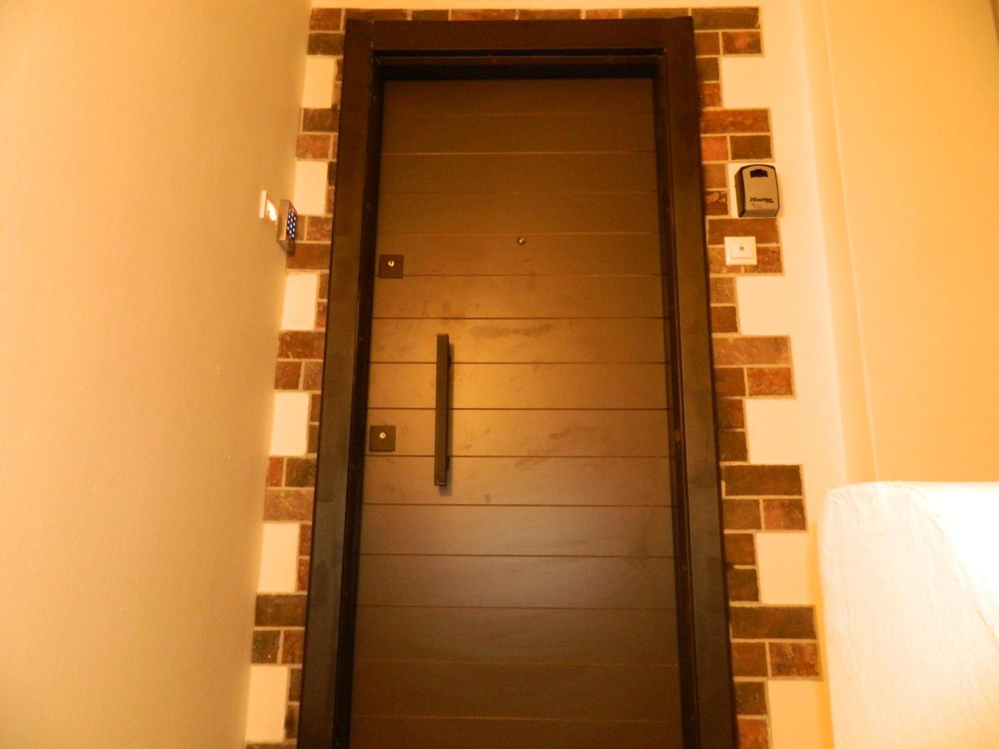 Apartment η ωραία των αθηνών Athens